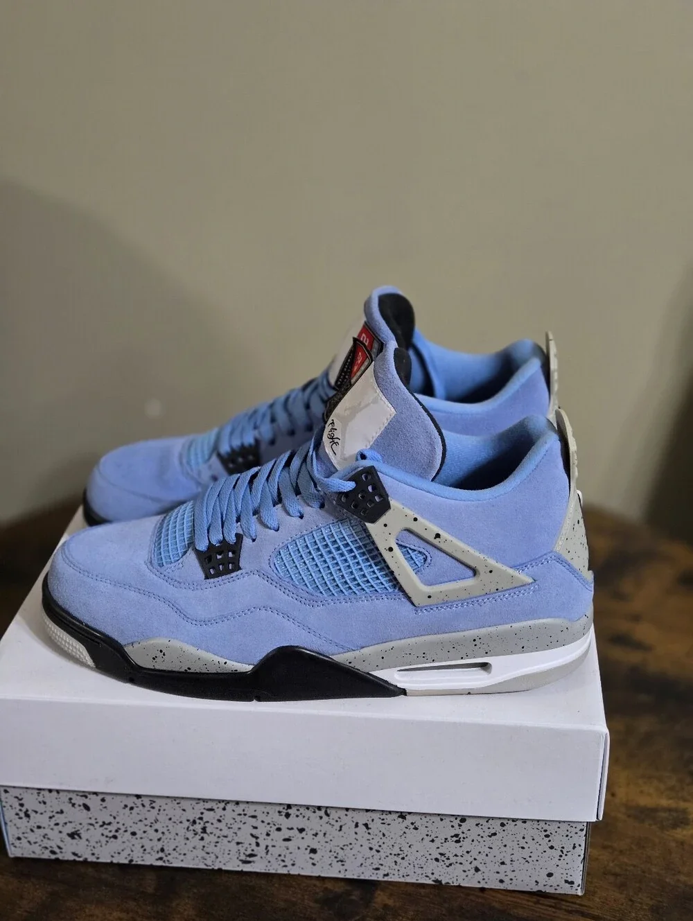 Mens Jordan Retro 4, Size 13